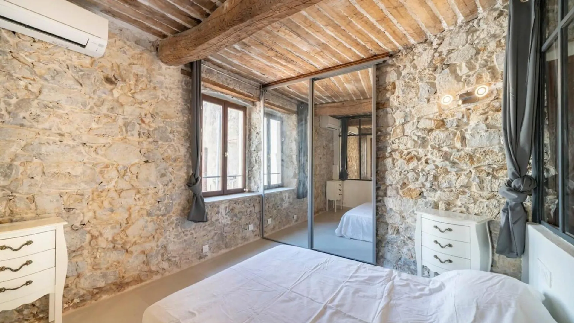 Brand New One Bedroom Heart Of Канны 0*,